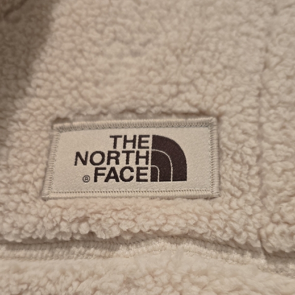 The North Face Cream Fleece Vest - Picture 3 of 6